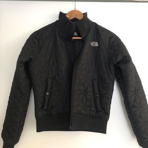Cropped Northface quilted jacket